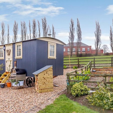 The Lambing Shed Vila Ryhill Exterior foto